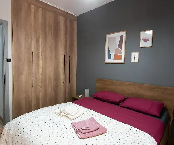 Blue Tourmaline Downtown Flat Каламата